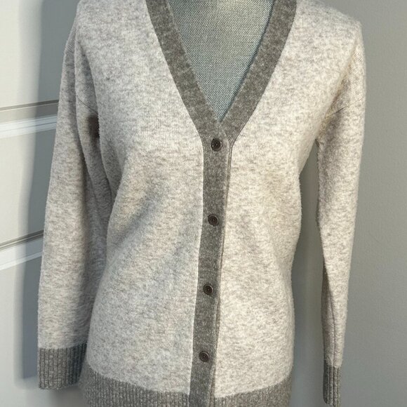Athleta Gray Westlake Merino Wool Blend Cardigan Size M EUC - Picture 1 of 2